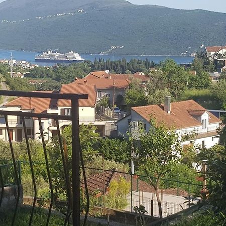 Apartment Lidija Херцег-Нови Экстерьер фото