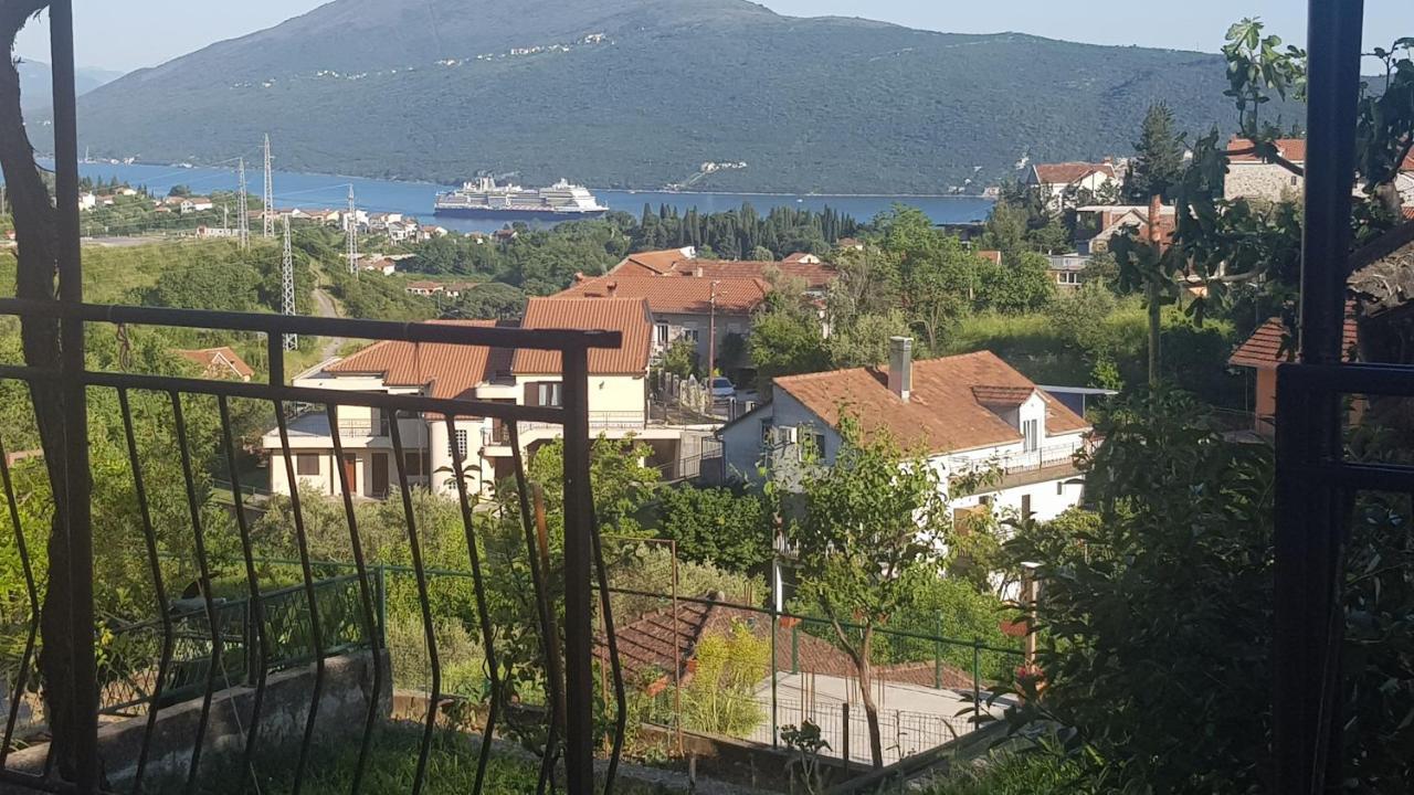 Apartment Lidija Херцег-Нови Экстерьер фото